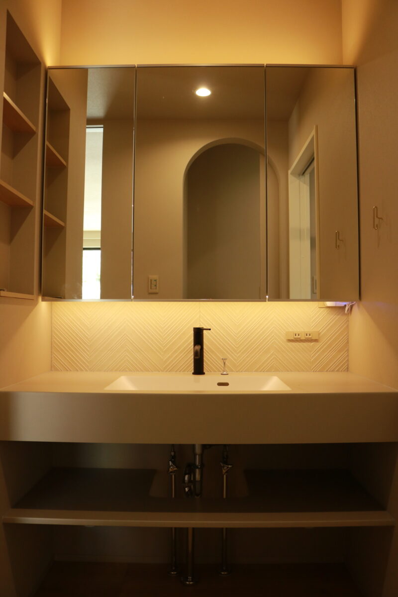 やさしい色に包まれる、穏やかな住まいの施工事例ギャラリー