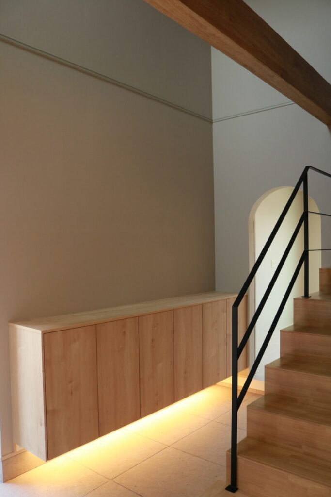 やさしい色に包まれる、穏やかな住まい