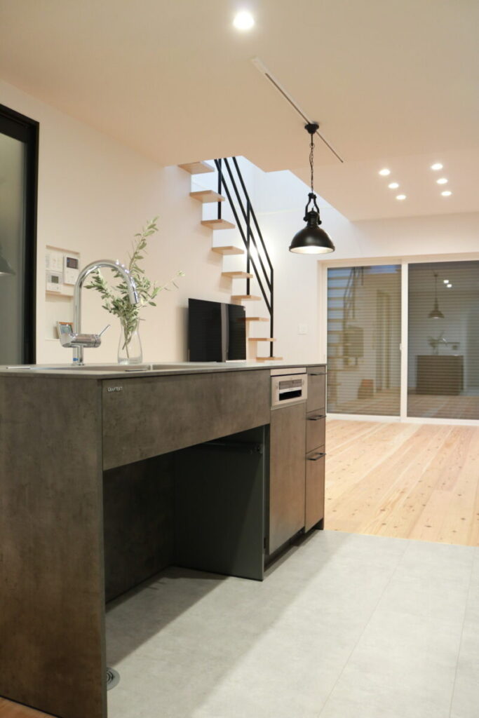 デザインと暮らしが美しく調和する住まい